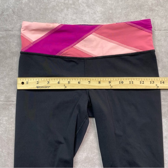 Lululemon Leggings Women's Size 4 Black Cropped High Rise Pockets Acitve Gym - Picture 15 of 16